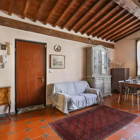 Apartment 2 Bedroom With Terrace *